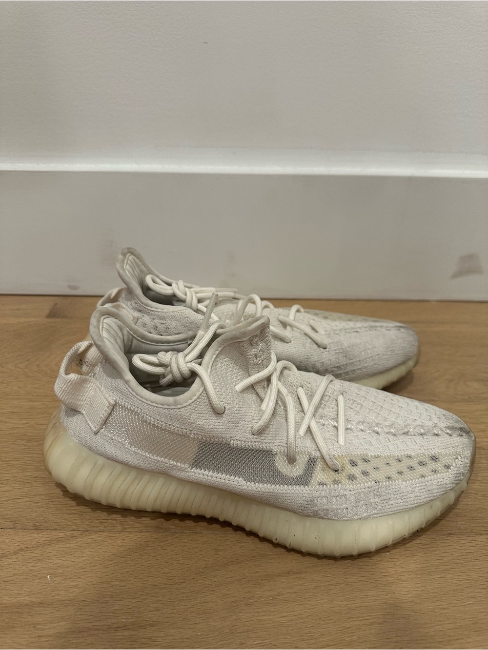 Adidas Yeezy Boost 350 V2 Bone White Sneakers Size 7.5